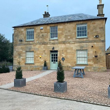 The Seagrave Arms Hotel Weston Subedge Екстериор снимка