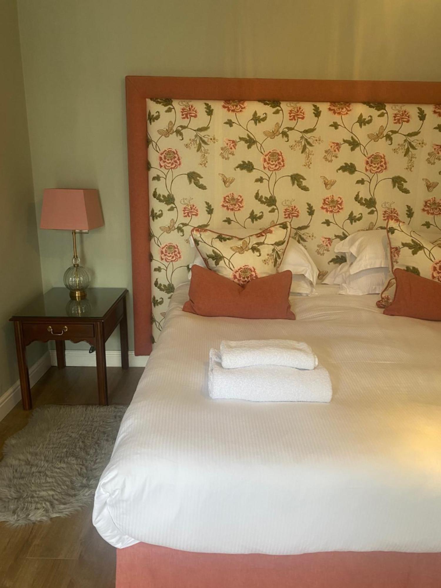 The Seagrave Arms Hotel Weston Subedge Екстериор снимка