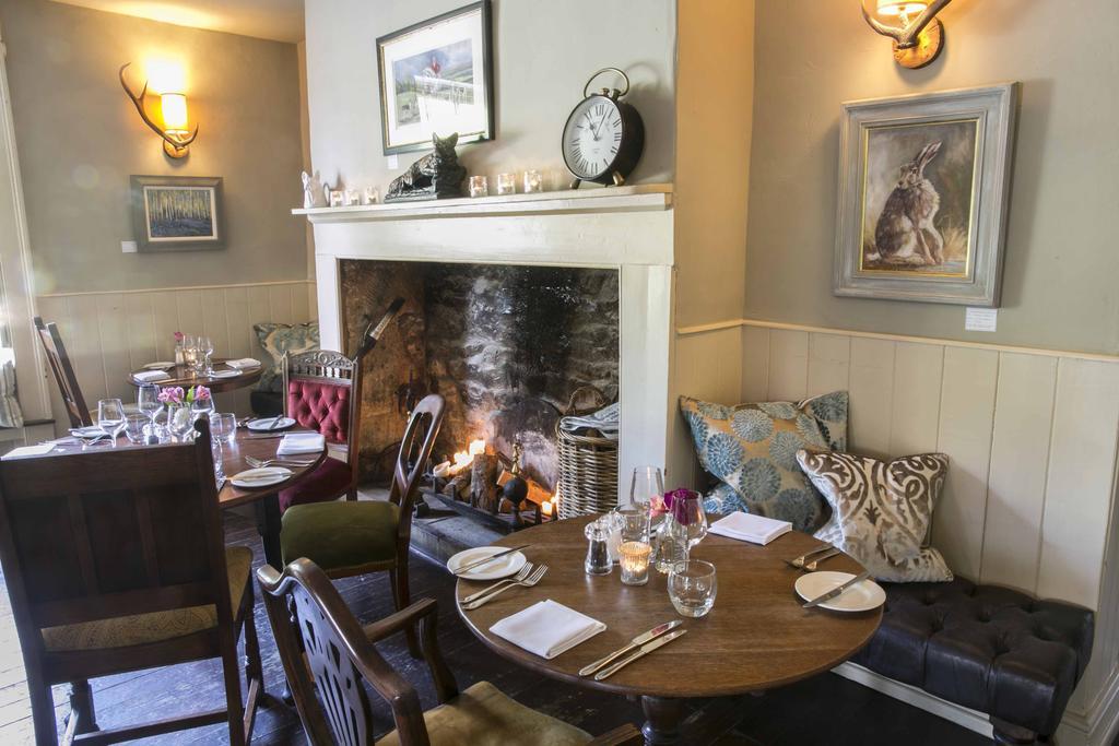 The Seagrave Arms Hotel Weston Subedge Екстериор снимка