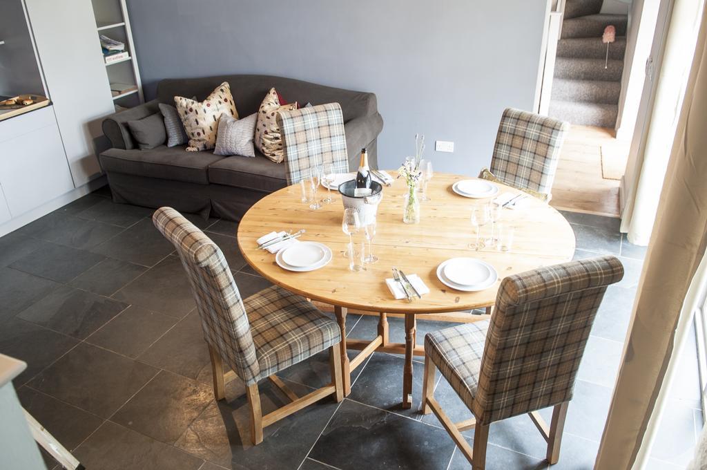 The Seagrave Arms Hotel Weston Subedge Екстериор снимка